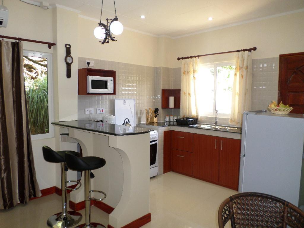 Precious Residence C - Self-Catering Studio Victoria Exterior foto
